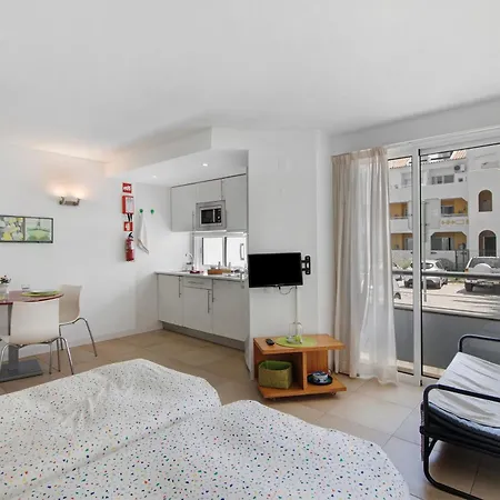 アパート Casa Diouma カバナス・デ・タビラ